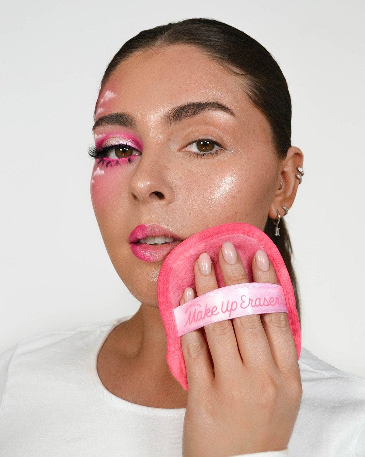 The Pink Daily MakeUp Eraser