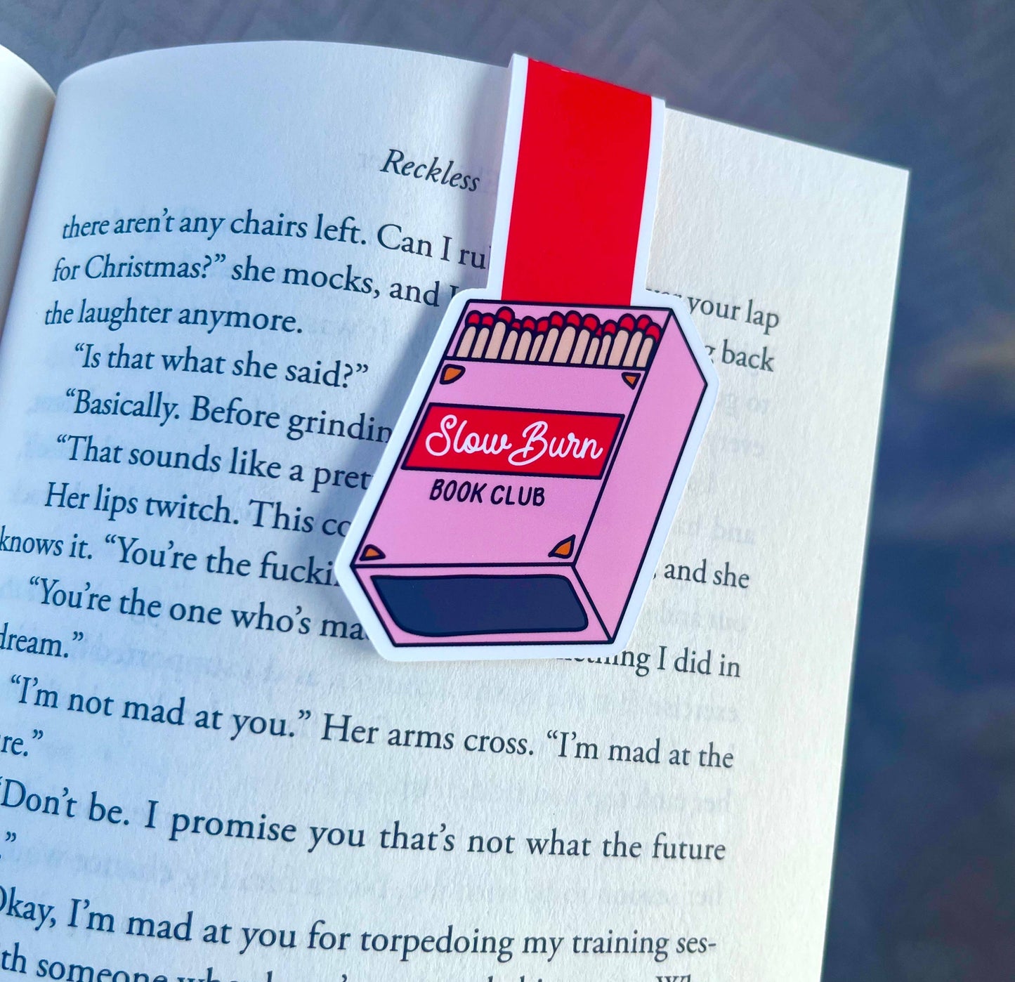 Slow Burn Book Club 🕯️⏳ - Magnetic Bookmark